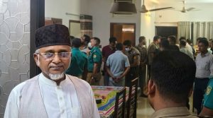 দুপুরে স্ত্রীর সঙ্গে খাবার খেয়েছেন সংসদ সদস্য গাজী নজরুল